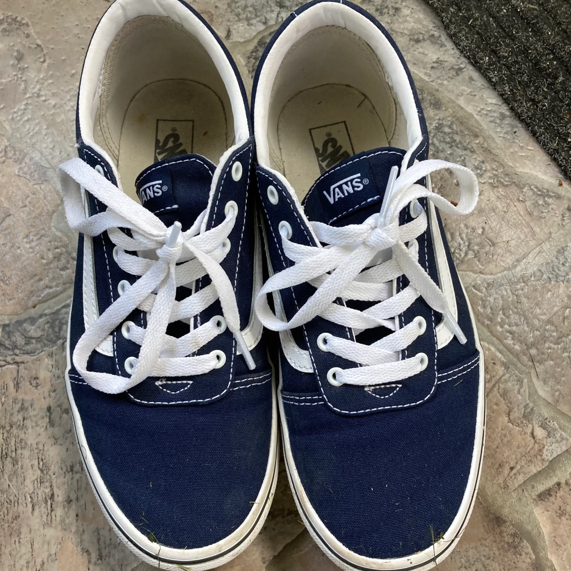 Knappt använda Vans  - 90