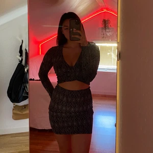 H&M Top and Skirt, Size S (top), size XS (skirt) - Bra kvalitet