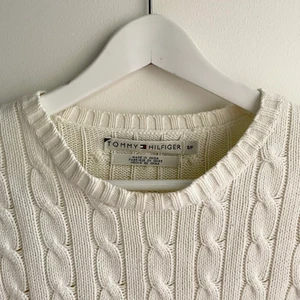 Tommy Hilfiger stickad tröja - Storlek S. Mycket bra skick