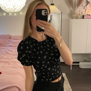 Topp - Super gullig topp från hm. Använd Max 3 gånger! 💕