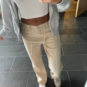 Linnebyxor - Fina liknande linnebyxor som inte kommer till användning, köpta på humana💞