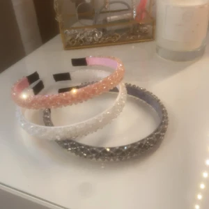 Hårband - Fina glittriga oanvända hårband