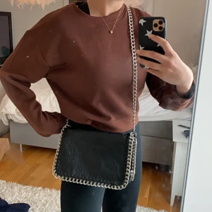 Tiamo väska - Svart Tiamo väska i mellan storleken💓💓