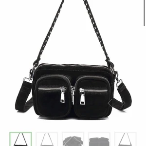 Noella väska - Fint skick! Nypris 650kr säljer för 300kr