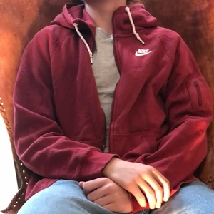 vintage Nike hoodie - Riktigt snygg vintage hoodie i bra skick, frakt ingår ej