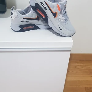 Nike skor storlek 42/43 - Nya oanvänd storlek 42/34