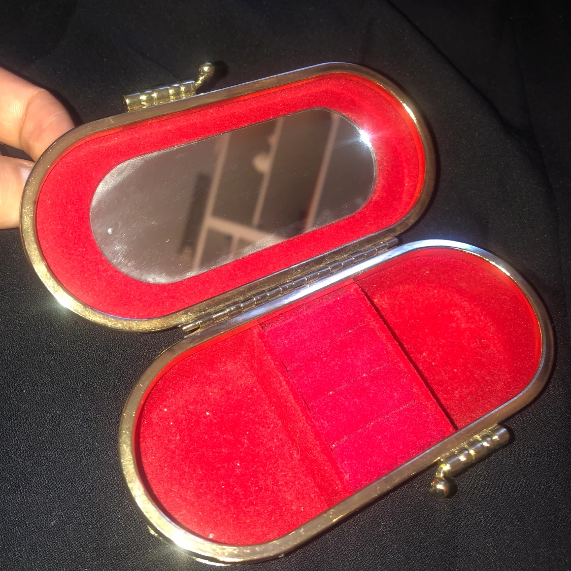 smyckeskrin och smycken - 90