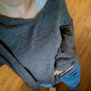Stickad tröja - Jättemysig stickad tröja från hm som inte längre kommer till användning:/