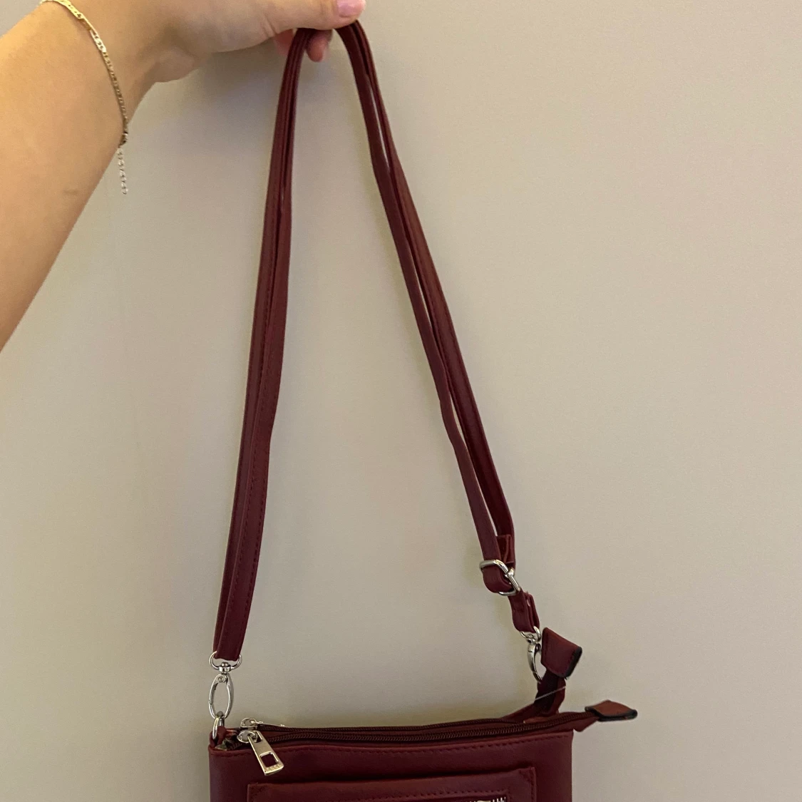 Röd väska - 90