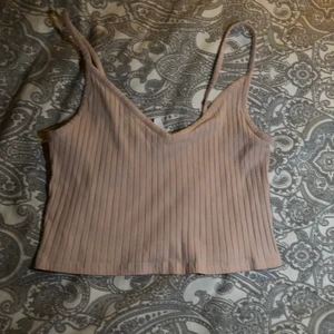 Linne  - Linne storlek s. Kan mötas i Örebro och Eskilstuna.