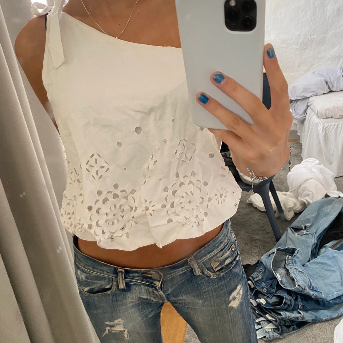 Vit one shoulder topp - 91