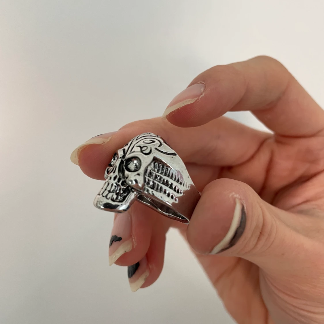 Dödskallering  - 91