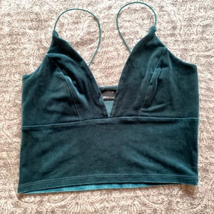 Festlig topp - Tyvärr passade denna plagget inte mig, fin festlig topp i storlek M! 🦋