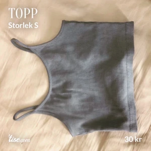 Topp - Bra passform, skriv vid intresse eller funderingar ☺️