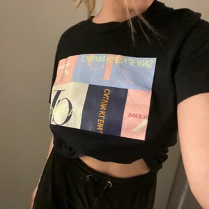 Calvin Klein t-shirt - T-shirt från Calvin Klein🥰