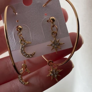 Jättefina örhängen  - Alla örhängen är oanvända!!!🥰🥰