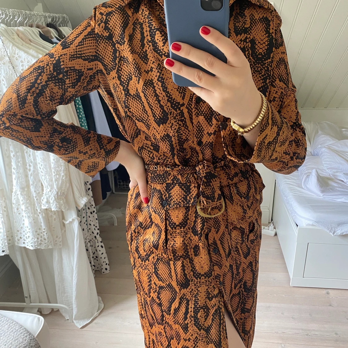 Ormmönstrad klänning från Zara - 91