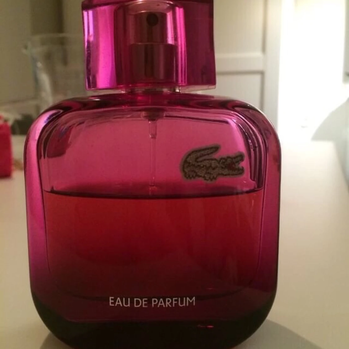 Lacoste parfym