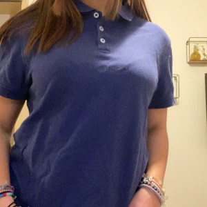 Skjorta  - En lila tröja som inte används längre🥰