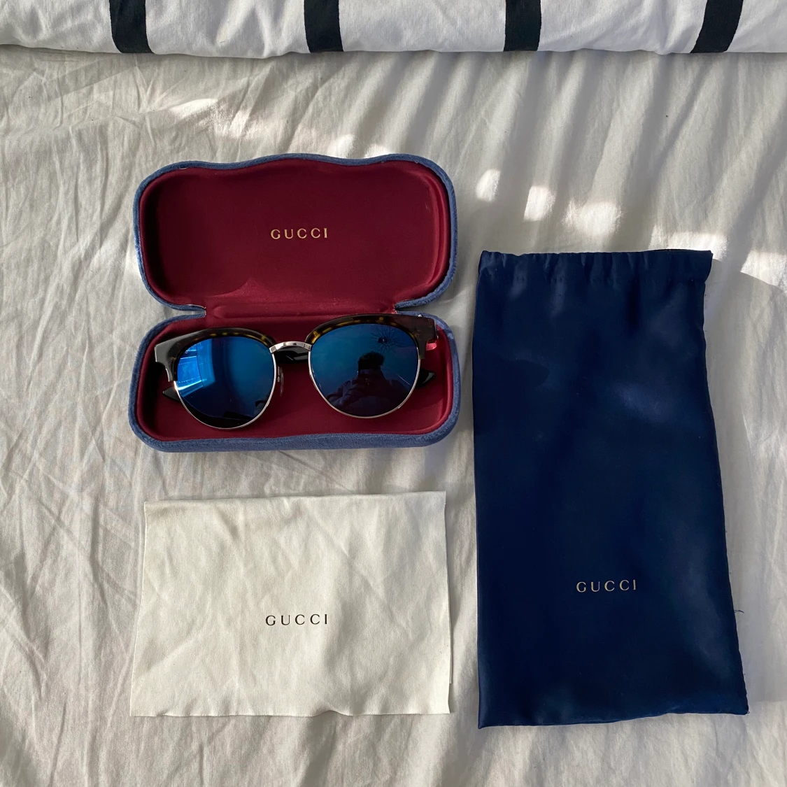 GUCCI Solglasögon!!
