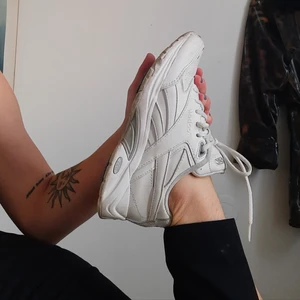 Reebok skor - Supersköna men lite för små för mig.