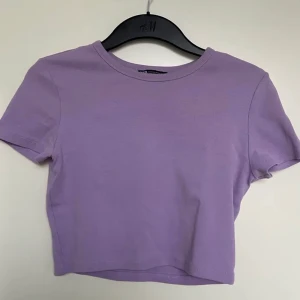 Zara tröja. - Mycket fin zara tröja!! Strolek M, men passar också mig som har xs/s. Aldrig använd