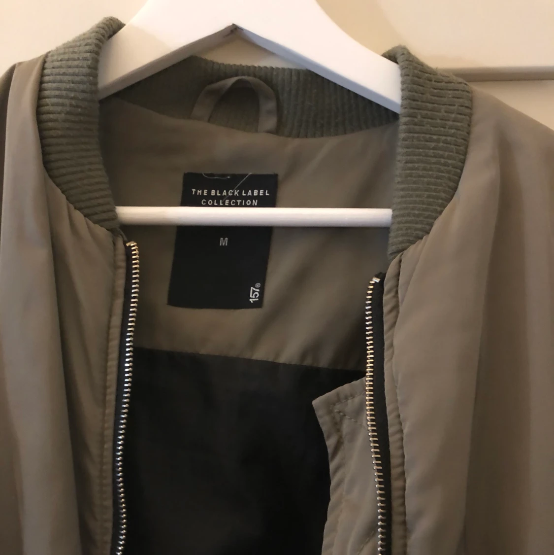 Grön bomberjacka  - 91