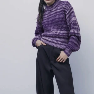 Slutsåld jättefiiiin tröja från ZARA  - Världens gosigaste tröja från Zara, köpt i vinter. 