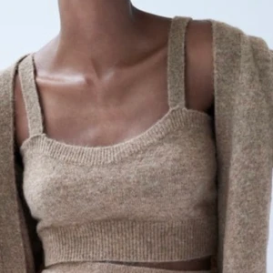 Stickat linne - Så nice brunt stickat linne från zara använt Max 3 gånger 💕köptes för 159kr