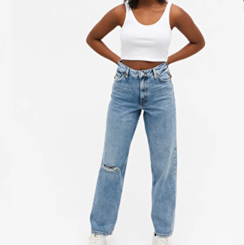 söker dessa jeansen, i strlk 26. I bra skick.. Jeans & Byxor.