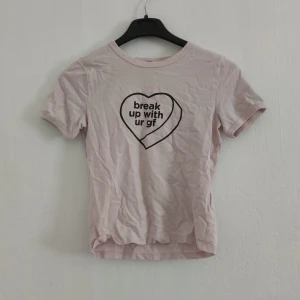 Break up whit you're gf - Bra skick inte använd mycket eftersom köpte fel storlek men det var för sent att lämna tillbaka och glömde sedan bort att jag hade den. Köparen står för frakten! 