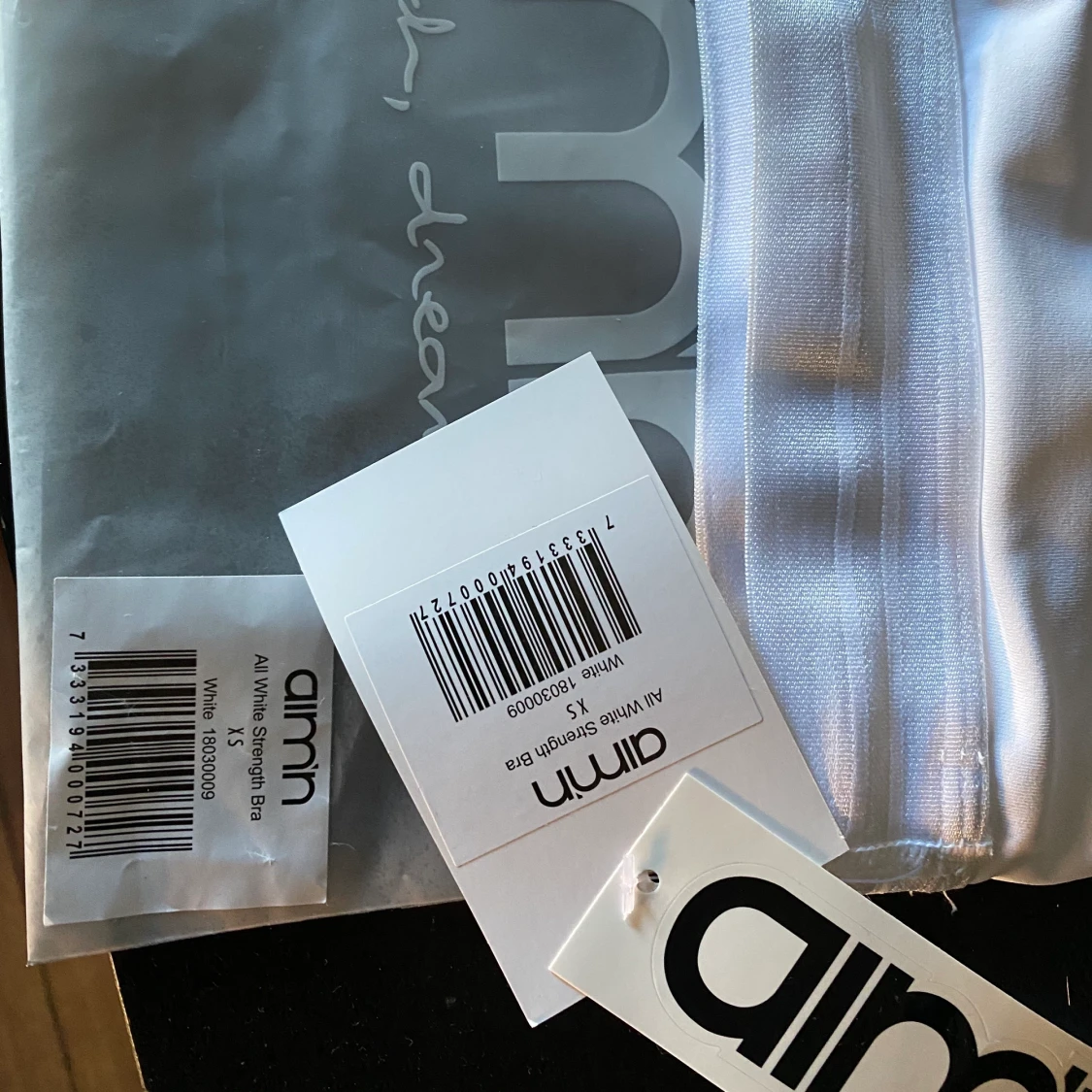 Helt oanvänd aimntopp - 91