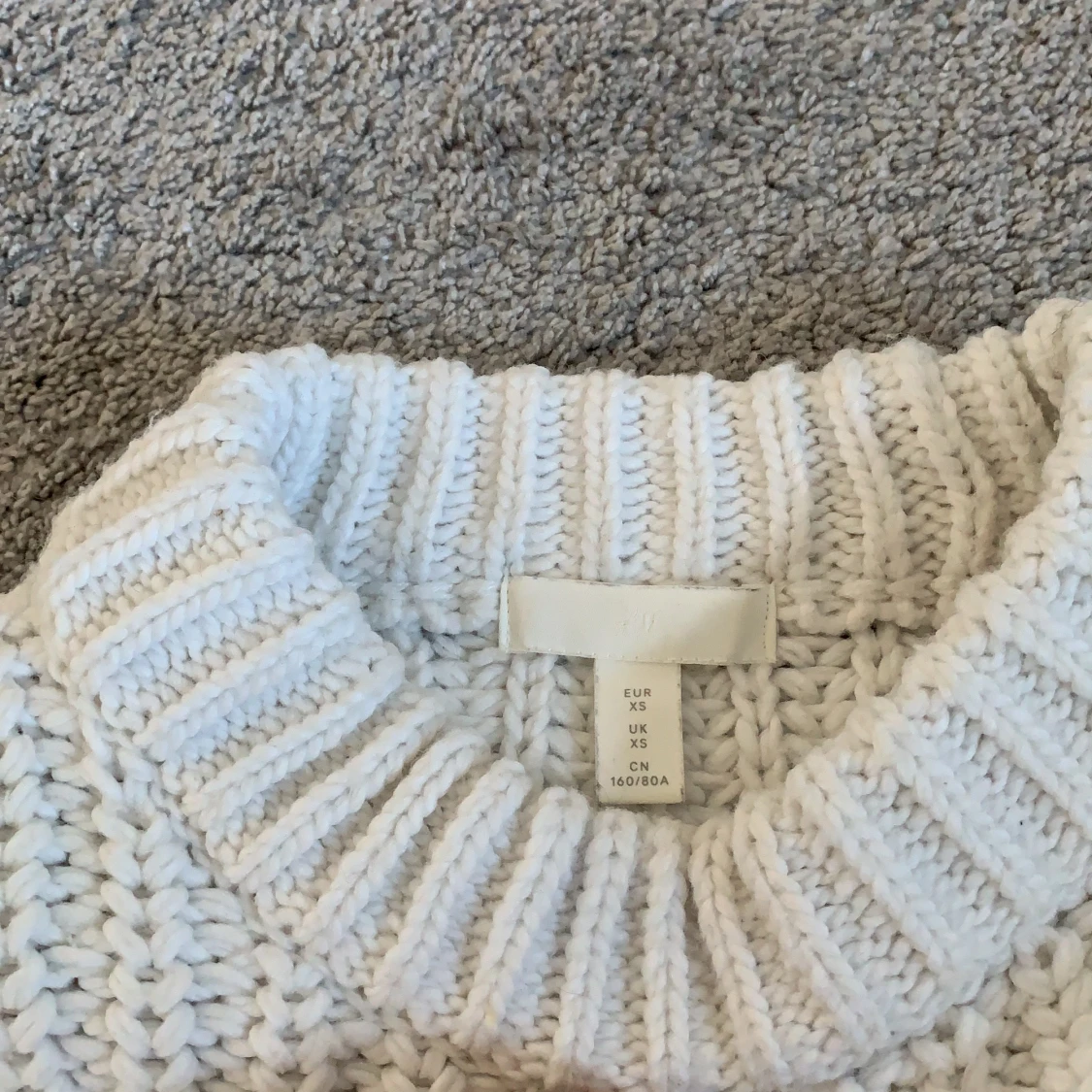 Stickad tröja  - 91