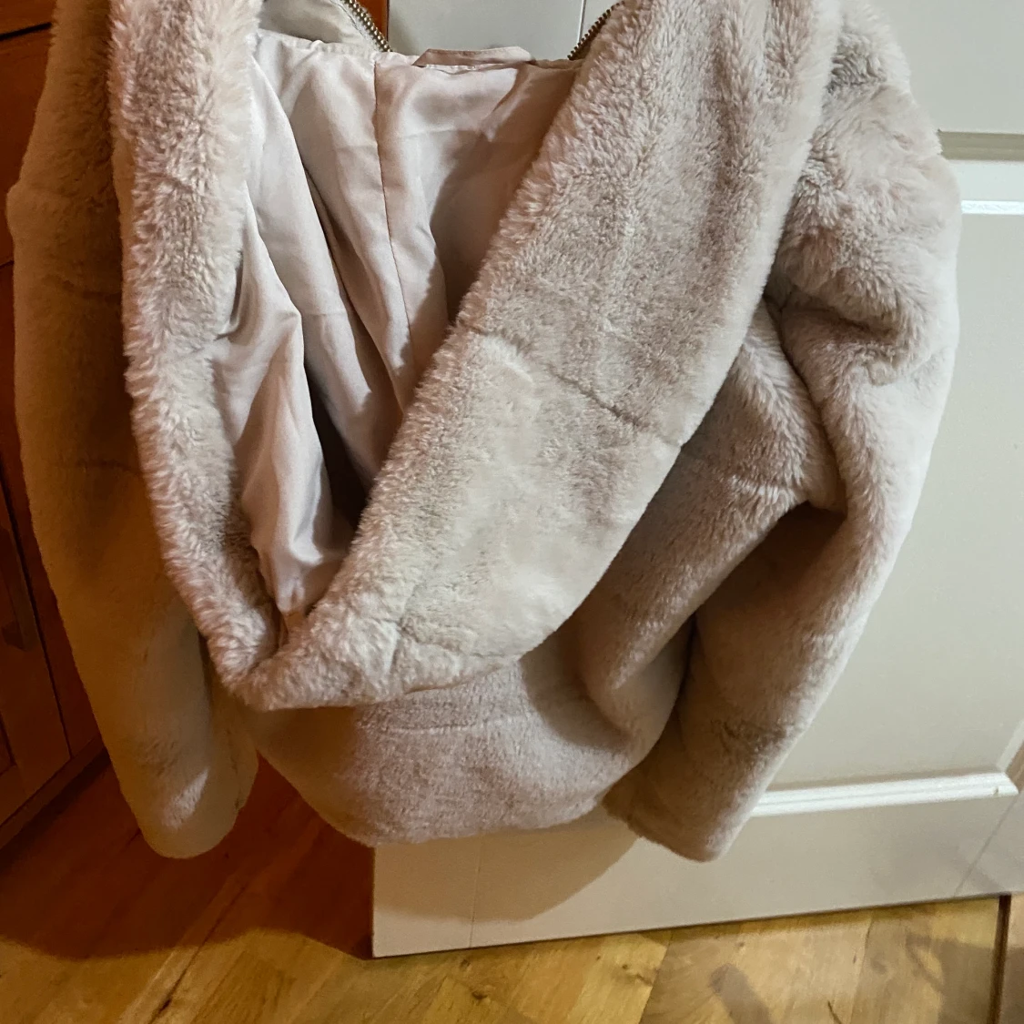 Only beige pälsjacka i fint skick - 91