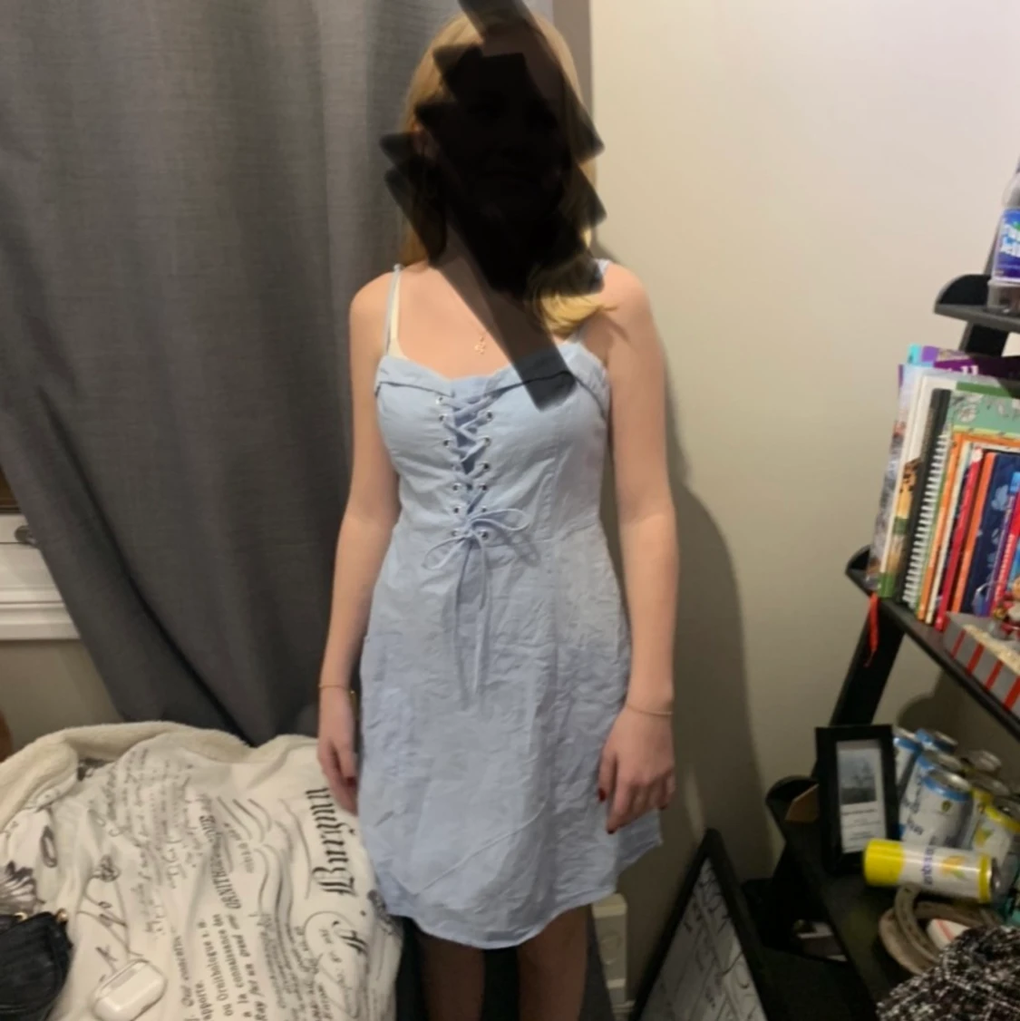 Söt ljus blå klänning. 