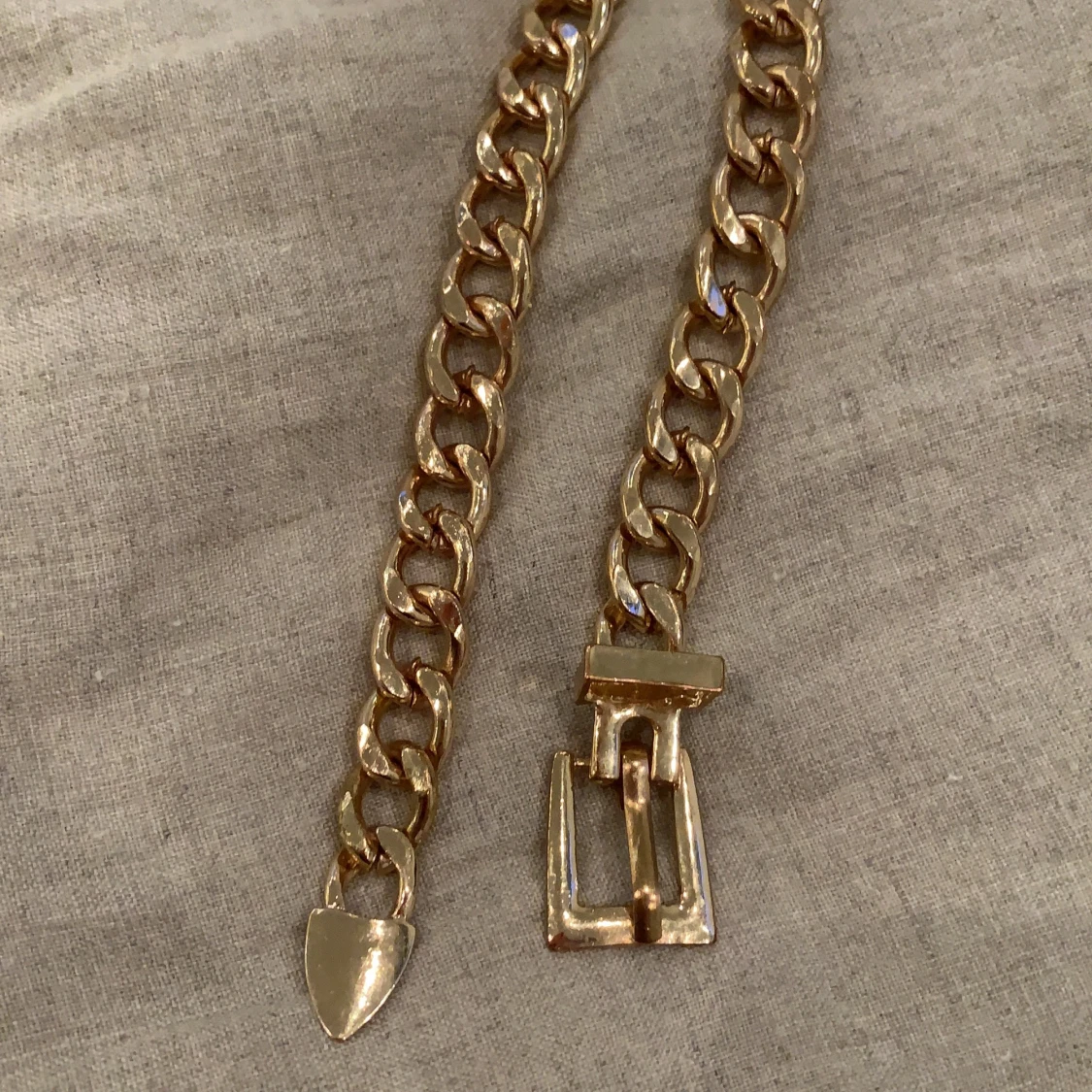 Gulligt kedjebälte - 91