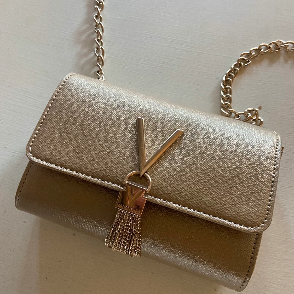 Valentinoväska guld - 90