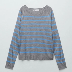 Zara Blå Randig Tröja! - Fina populära tröjan från Zara, skitskön! 🤗🤗 Frakt ligger på 66kr! 