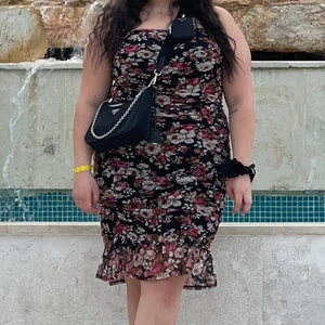 Klänning - Klänning i mesch