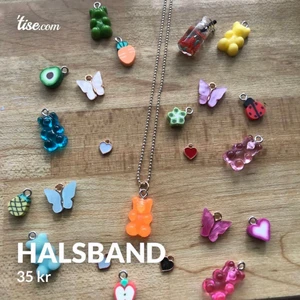 Halsband  - Halsband med olika berlocker, man får välja mellan berlock och färg på kedjan, 