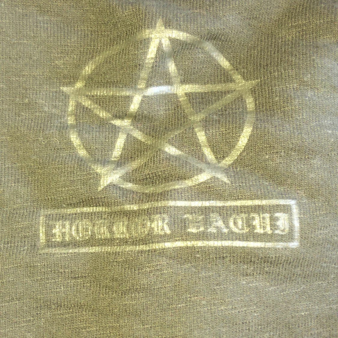 Helsvart herrtröja med svart tryck. 100% bomull. L - 91