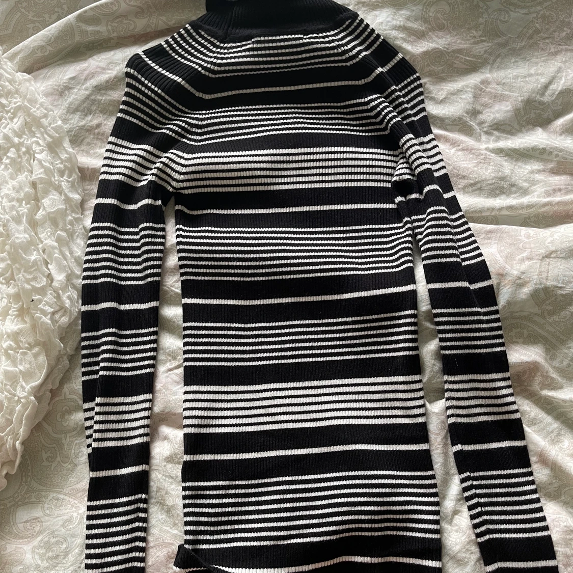 High neck tröja i strl S - 91