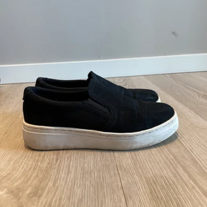 Nelly - Skor från Nelly. Sparsamt använda. Storlek 37