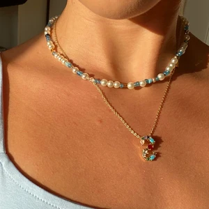 Halsband - Pärlhalsband. Frakt ingår i priset💖💖