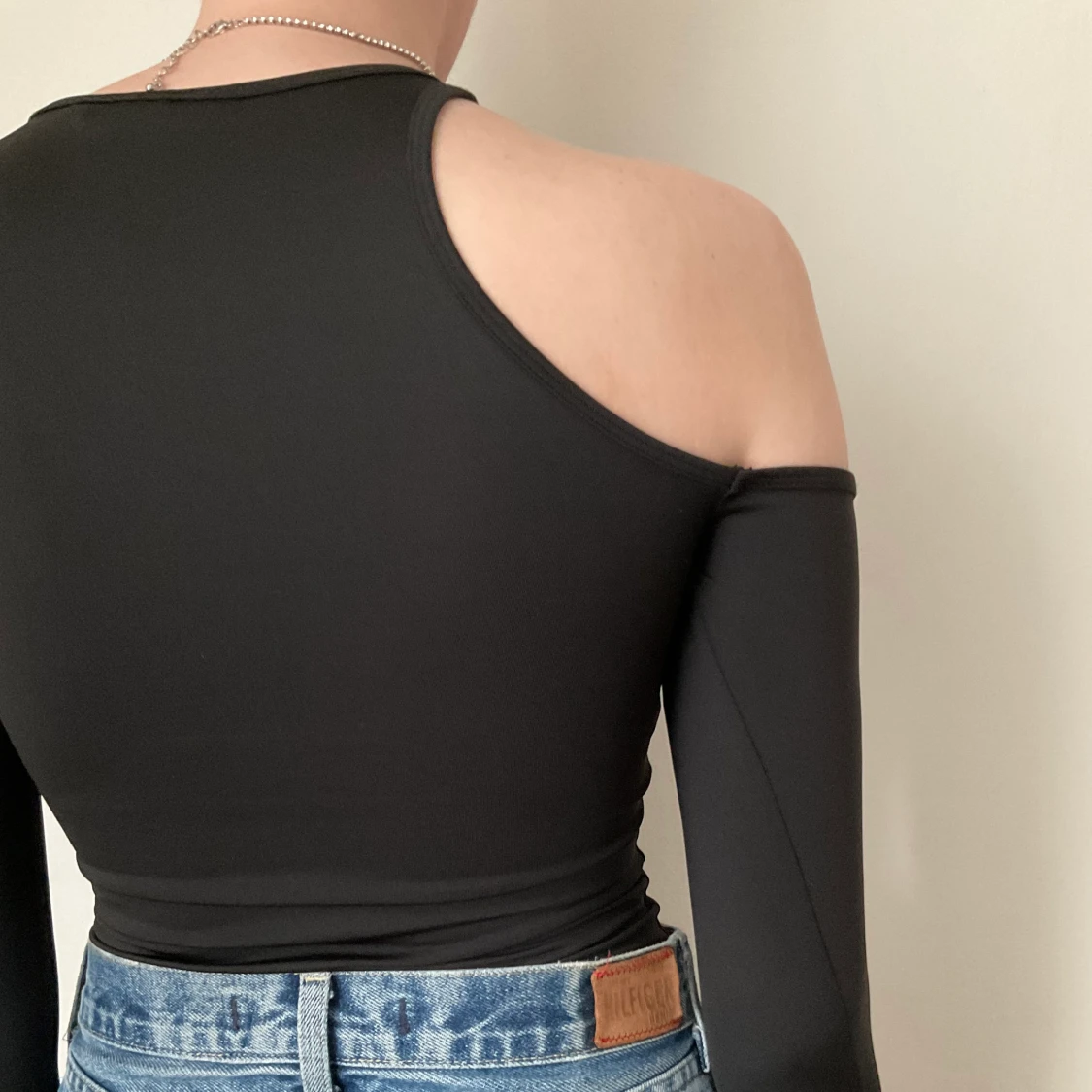 Långärmad cutout topp - 91