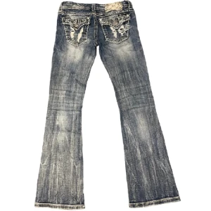 Missme jeans - Så snygga! Midjemått 72 ish och passar nån upp till 165