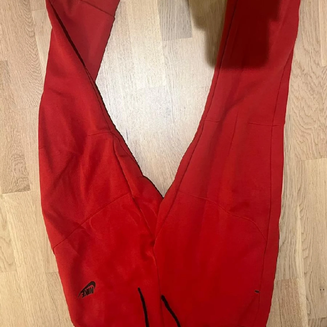 Röd nike tech  - 90