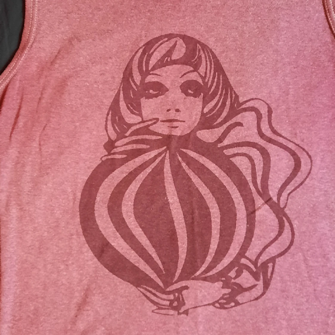 Rosa sleeveless tröja med tryck! - 90