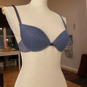 Söt bh  - Köpt second hand men oanvänd av mig. Ser helt ny ut. 