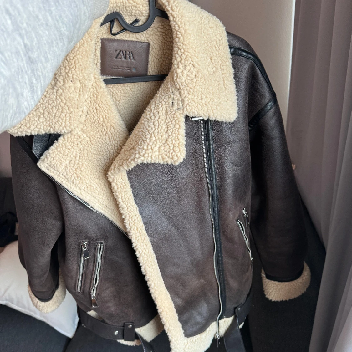 Oanvända jacka från zara - 91